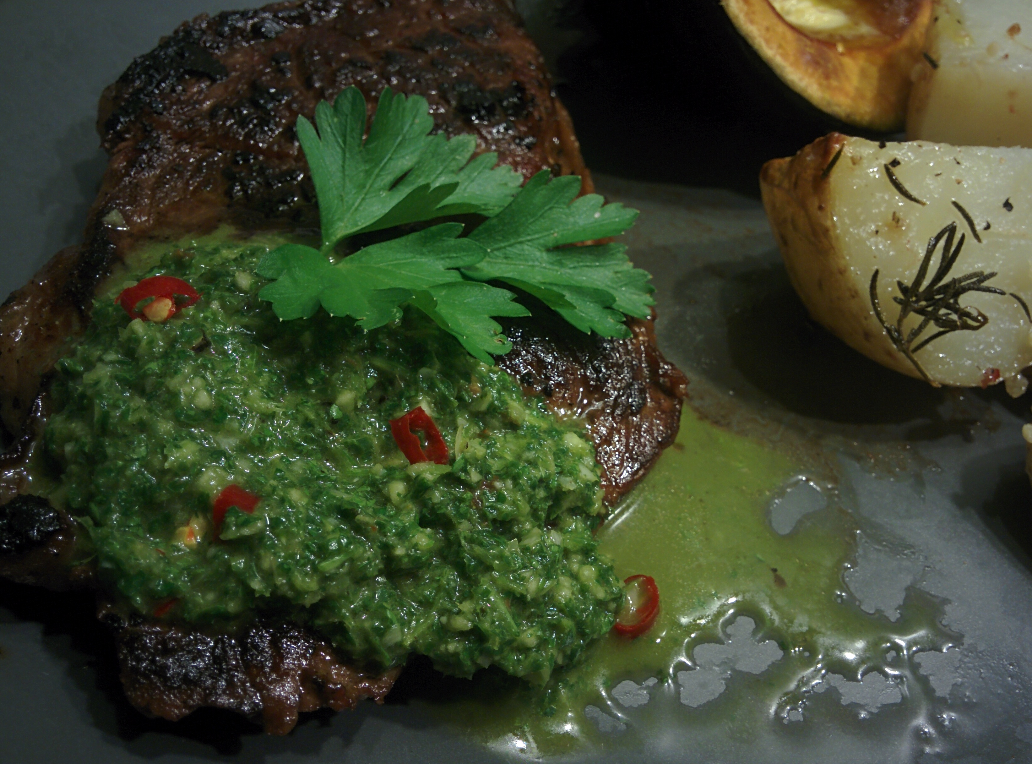 Chimichurri – Argentinian Green Sauce for Grilled Meat 